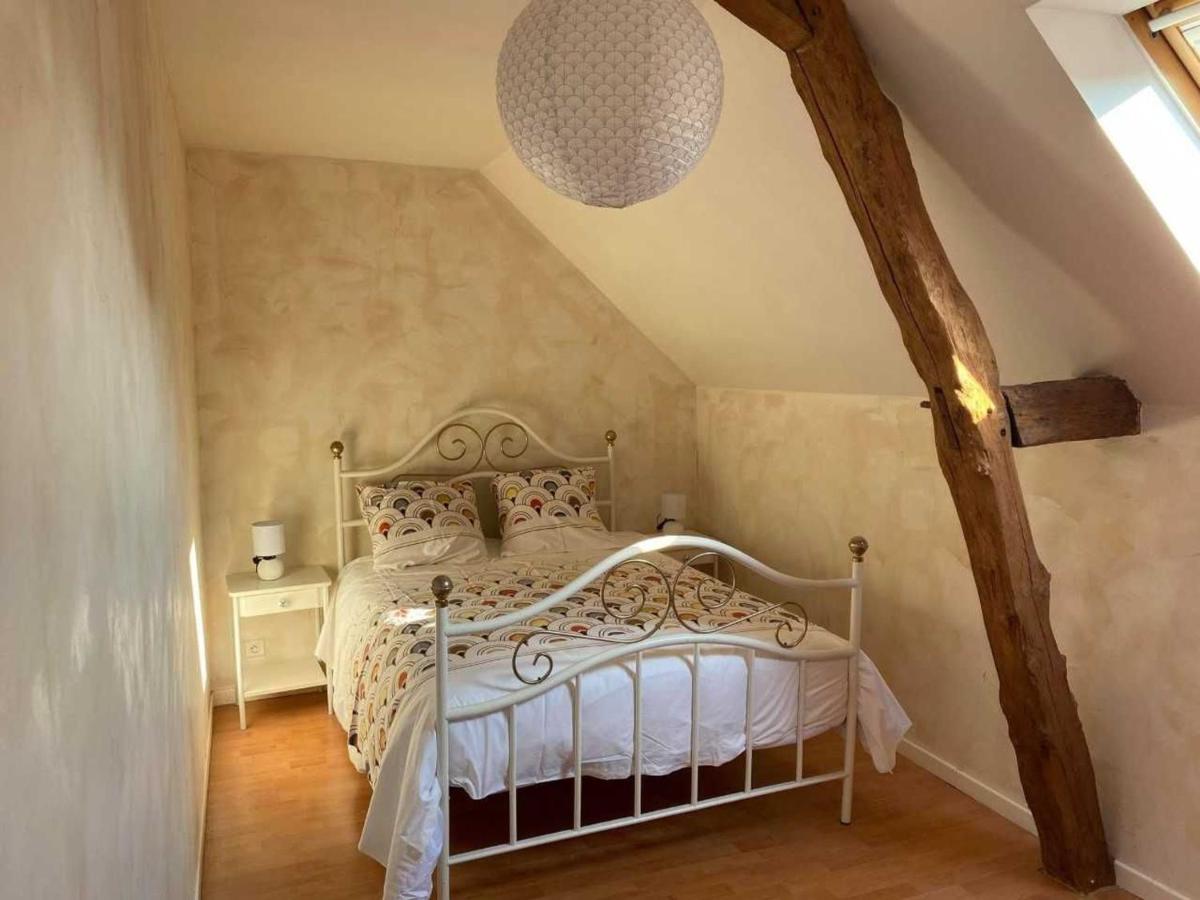 Maison De Village Avec Jardin, Parc Prive Et Box Fibre, Animaux Bienvenus, A 15 Min Du Mans - Fr-1-410-333 Mézières-sous-Lavardin Exteriér fotografie