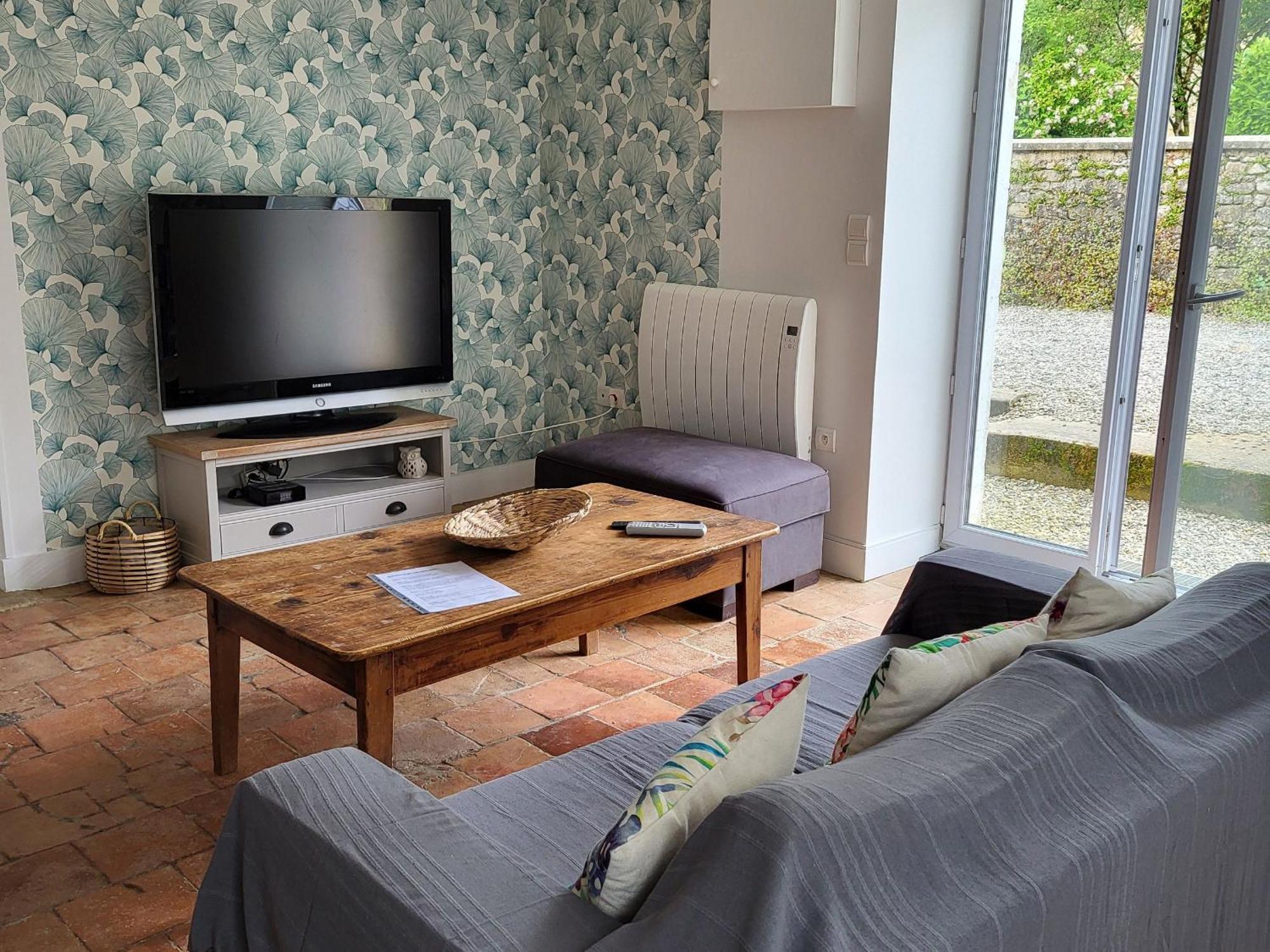 Maison De Village Avec Jardin, Parc Prive Et Box Fibre, Animaux Bienvenus, A 15 Min Du Mans - Fr-1-410-333 Mézières-sous-Lavardin Exteriér fotografie